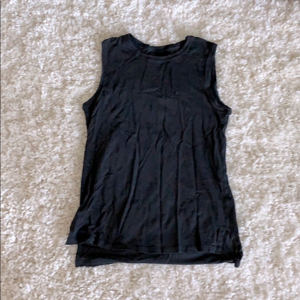 Lululemon muscle tank.